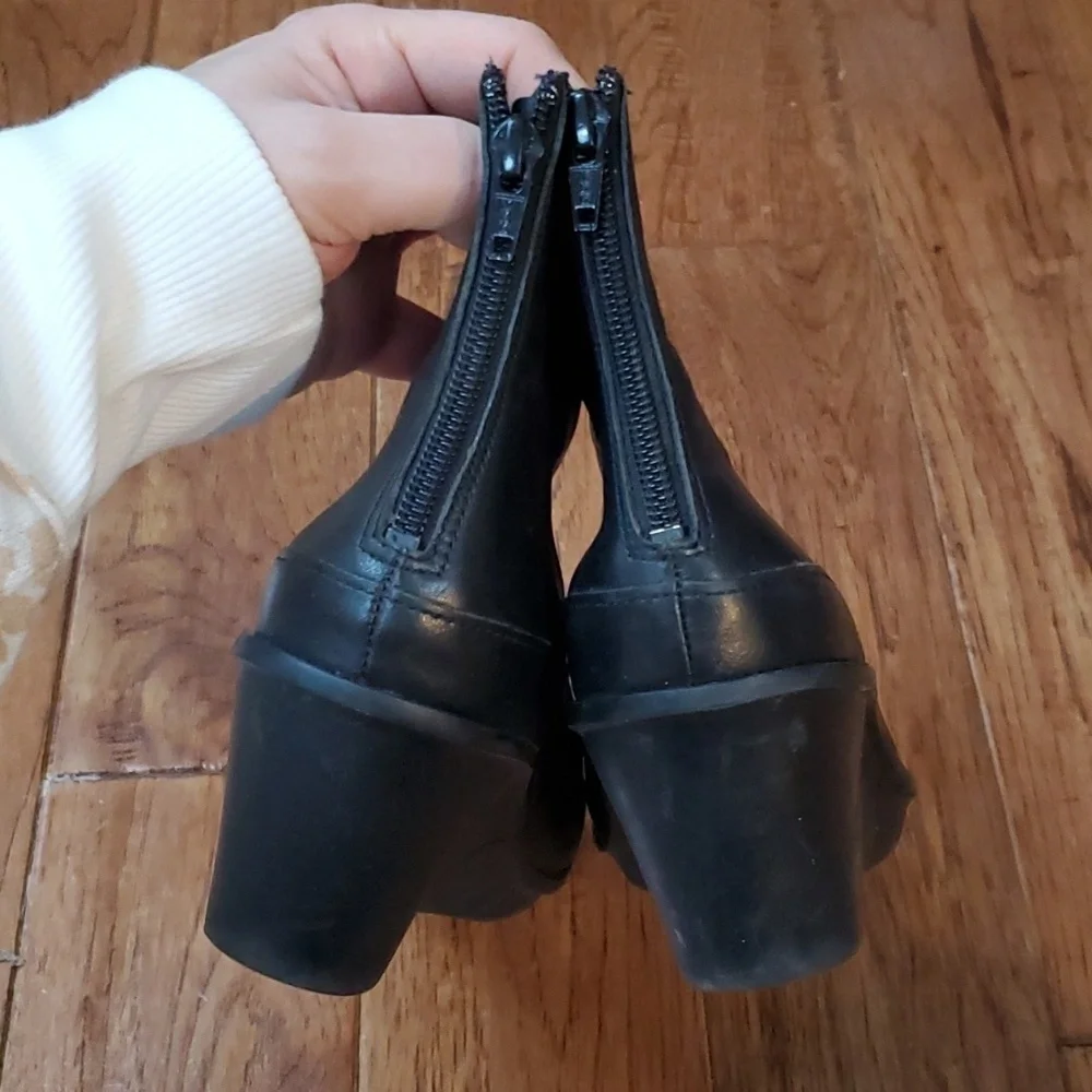 Camper Alicante wedge zip up black wedge boots